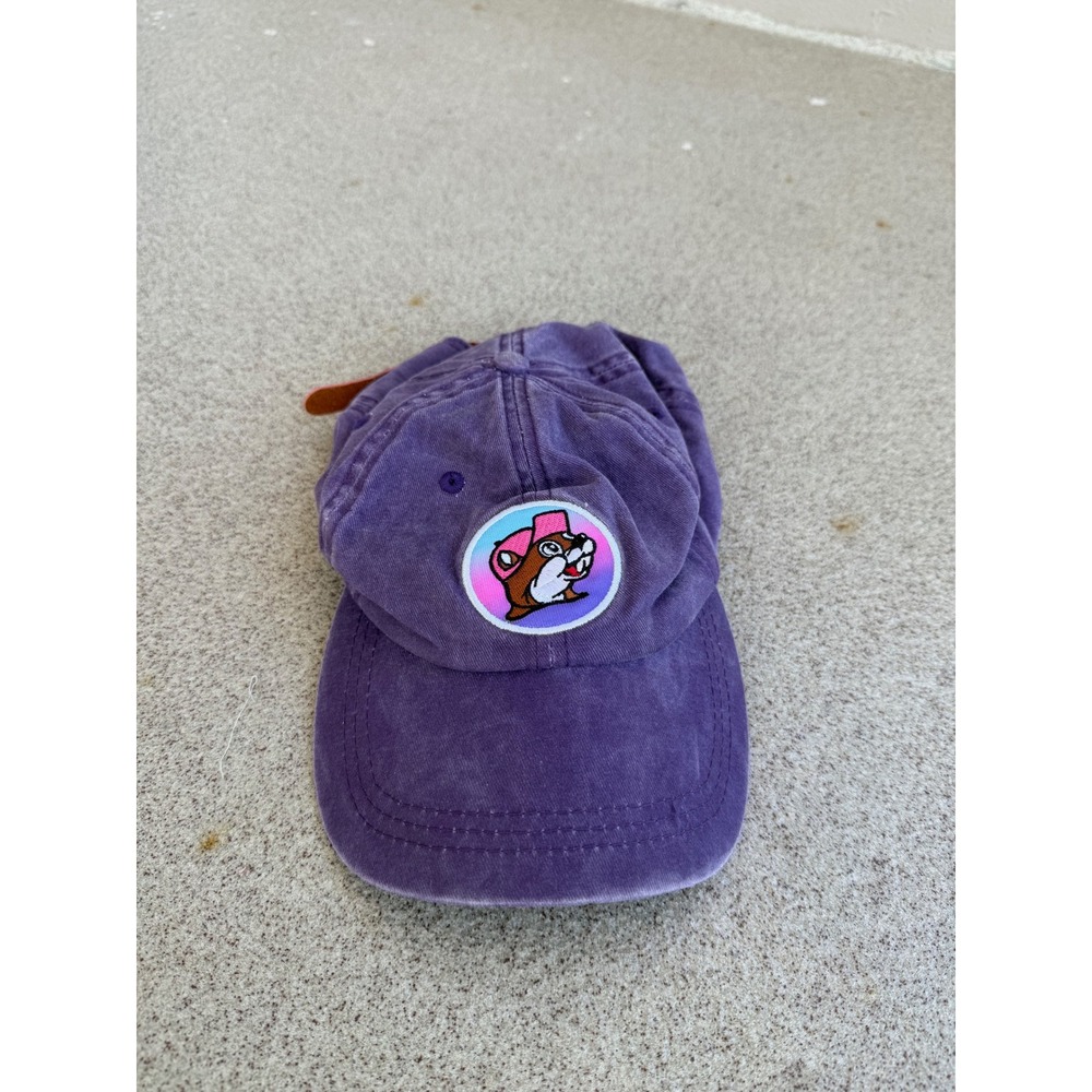 Buc-ee's Adjustable OSFM Mens Hat - Purple Leather Strap Beaver Baseball Cap